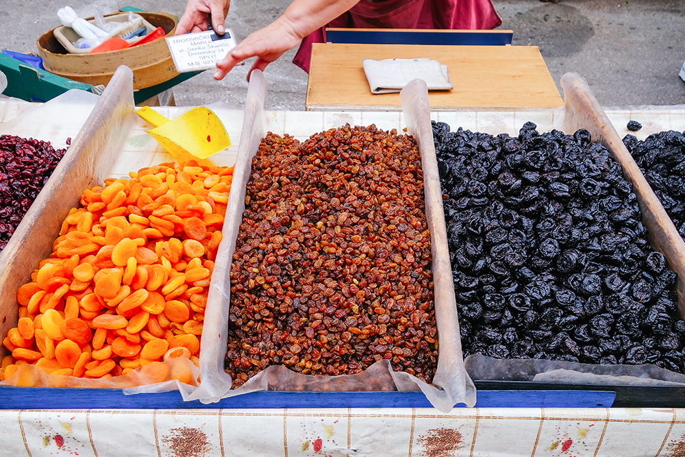 travel_snacks_dried_fruit