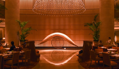 peninsula-tokyo-lobby