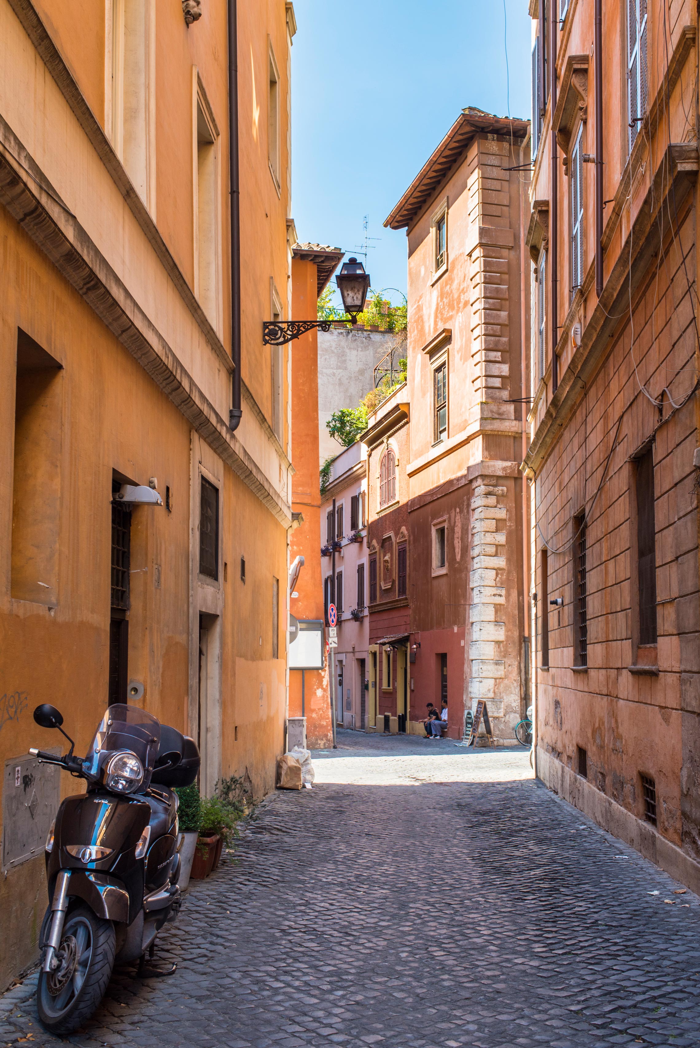 Rome, Laneway