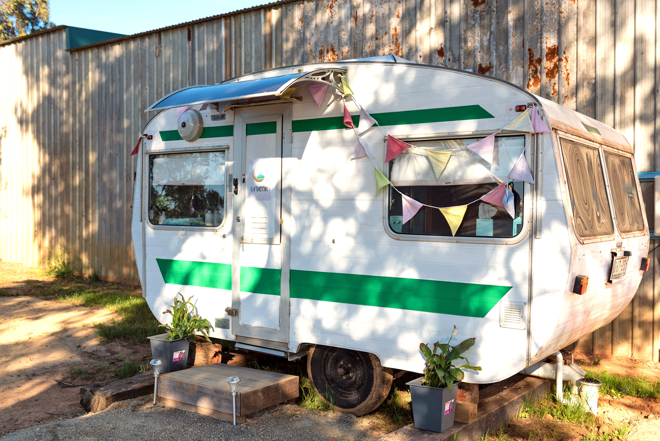 Grapevine Glamping, Bathroom, Cofield Wines, Rutherglen