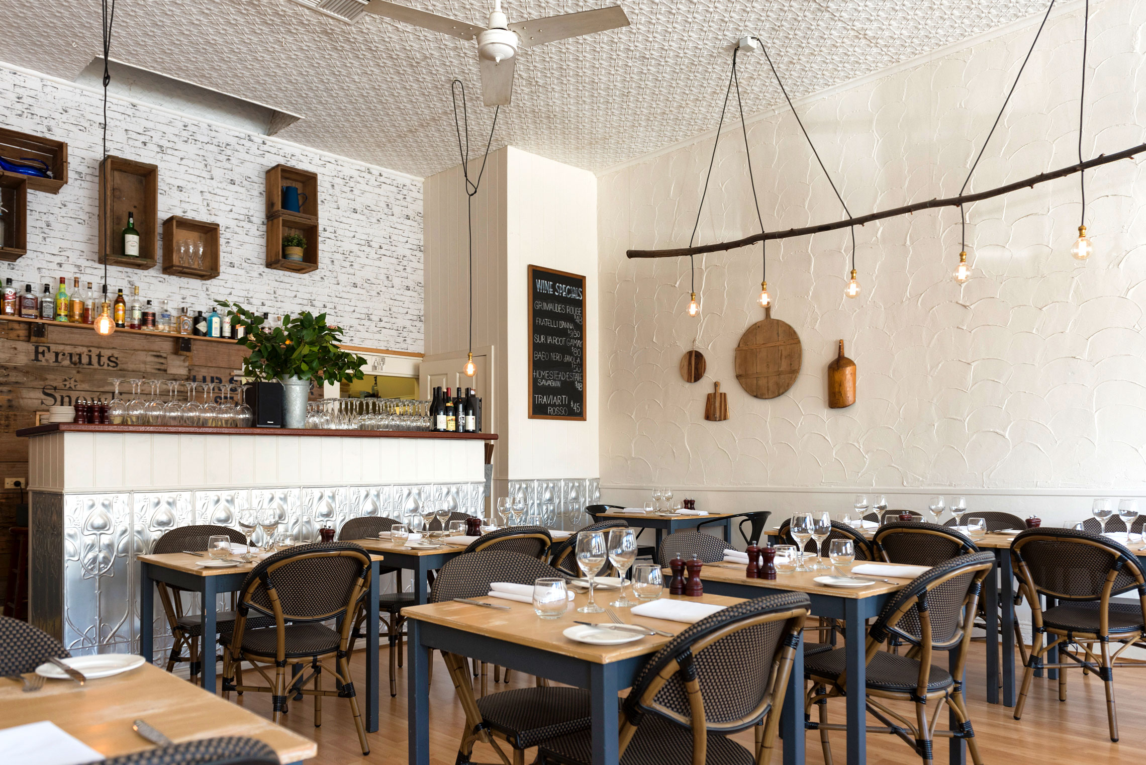 The Ox and Hound Bistro, Beechworth
