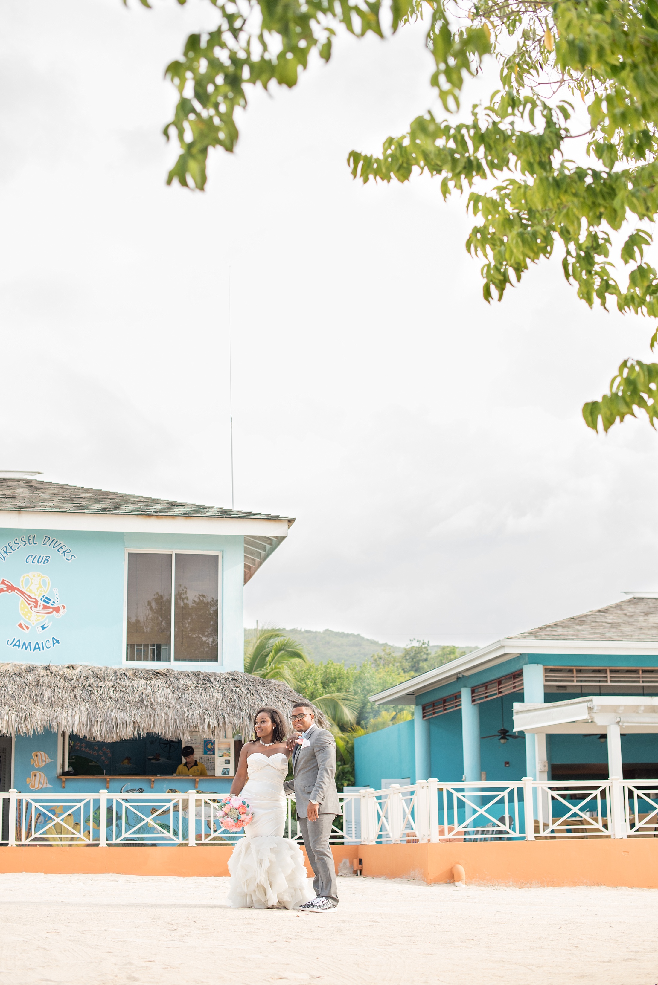 Pros and Cons of a Destination Wedding. Photo in Jamaica.
